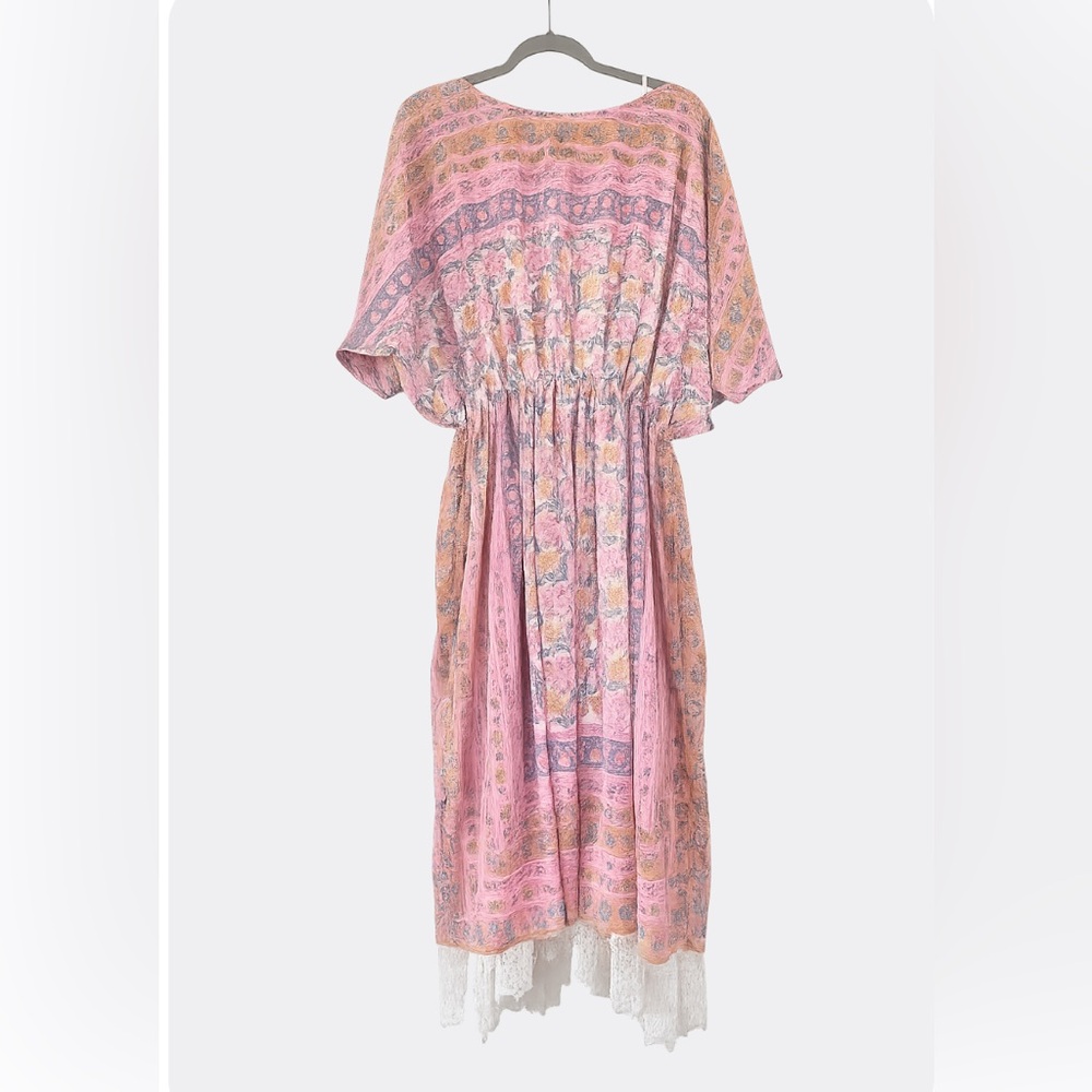 %100 silk Outlaw Dame Pink Floral Salix Kaftan Dress